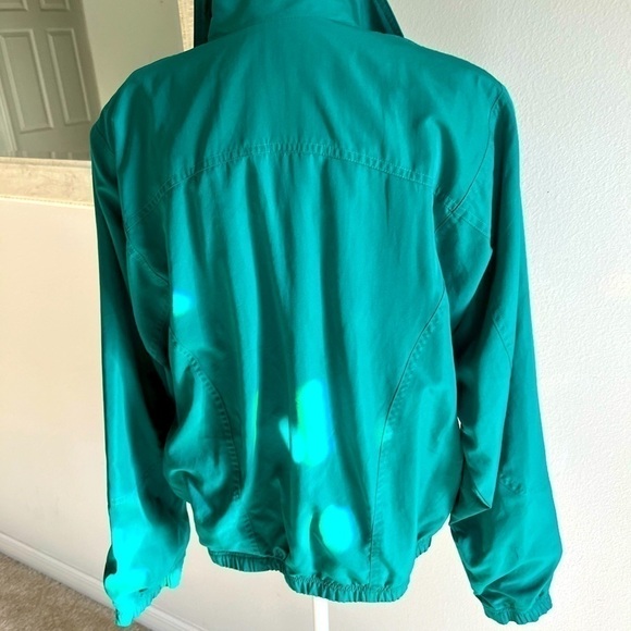 Koret: Pre owned, Excellent Condition Women Green zipper front jacket. Size M - Picture 3 of 8